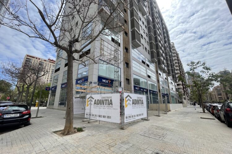 Rehabilitación de fachada en Cortes Valencianas